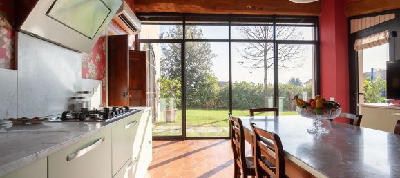 12 rooms Villa in Lucca, Italy No. 229139 12