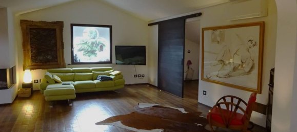 2 rooms Penthouse in Venice, Italy No. 218061 6