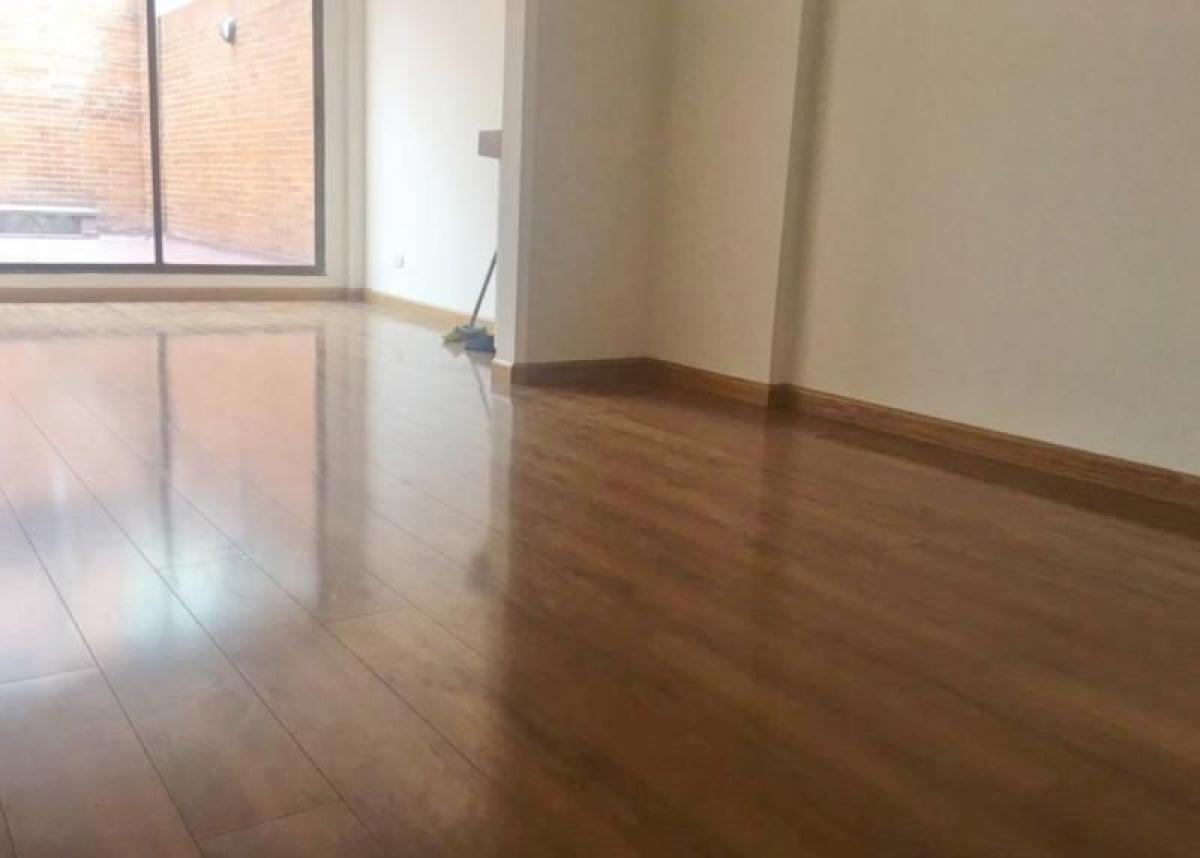 Casa de 3 dormitorios en Bogotá, Colombia No. 10532