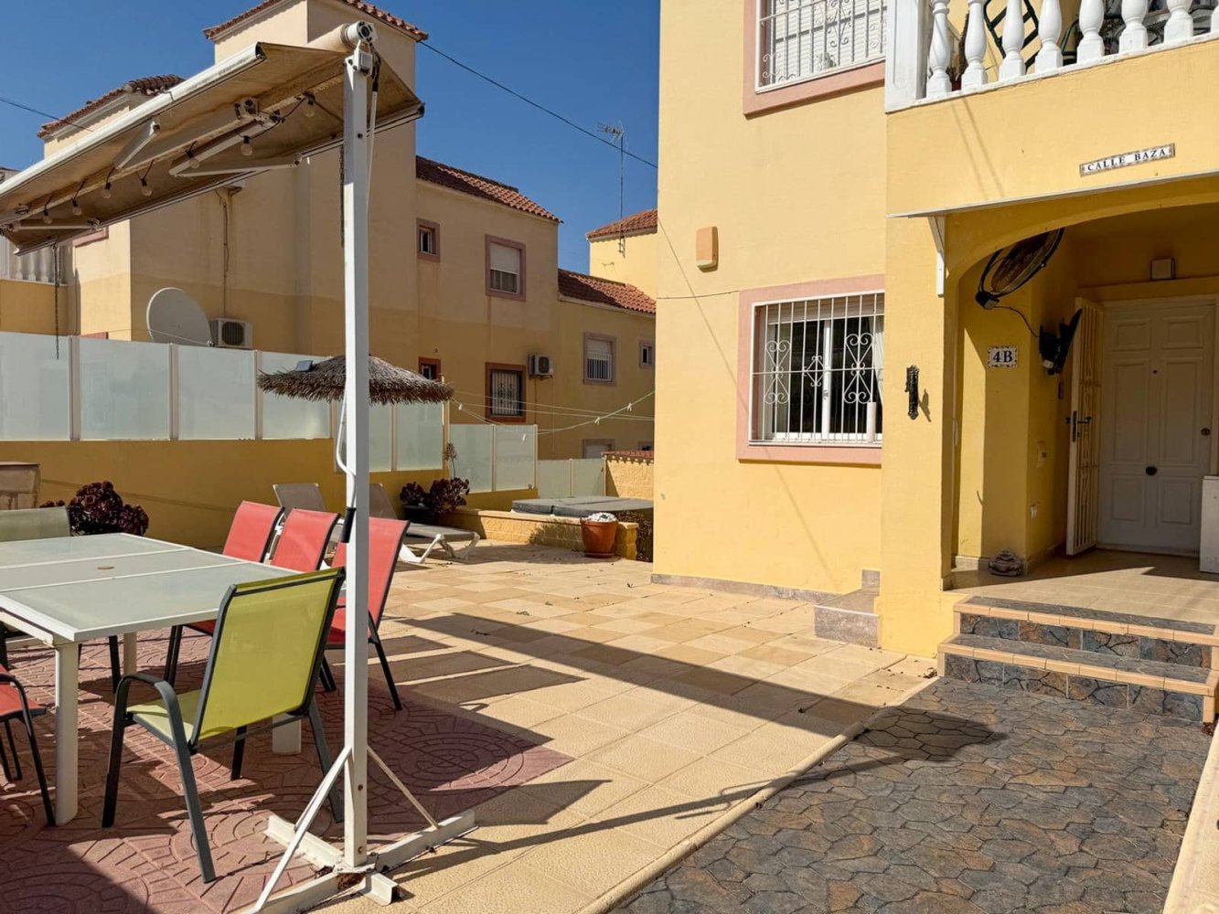 Apartamento de 4 dormitorios en Alicante, Spain No. 174688