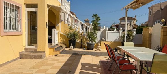 Apartamento de 4 dormitorios en Alicante, Spain No. 174688 2