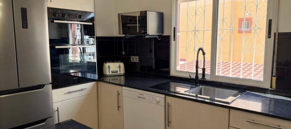 Apartamento de 4 dormitorios en Alicante, Spain No. 174688 8