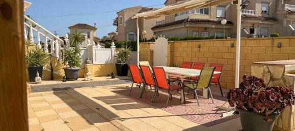 Apartamento de 4 dormitorios en Alicante, Spain No. 174688 26