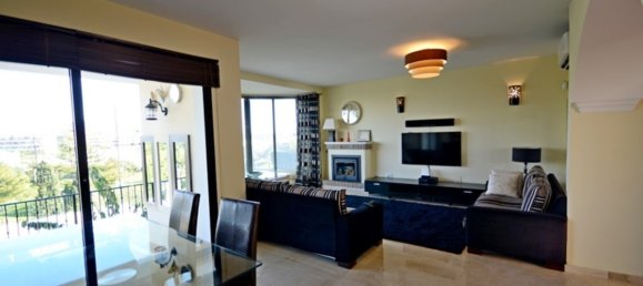 4 bedrooms Villa in Mijas Costa, Spain No. 9946 3