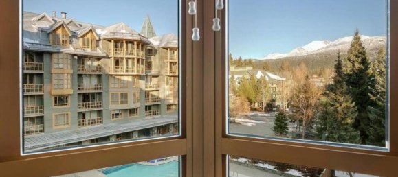 Studio in the Condo in British Columbia, Canada No. 1187 7