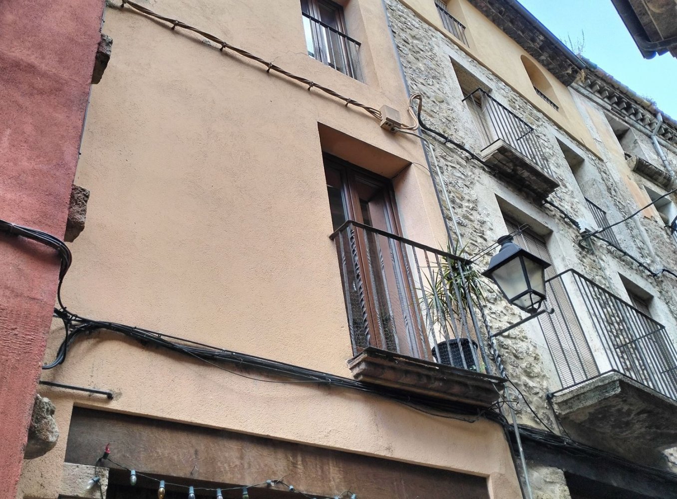 Casa de 2 dormitorios en Besalú, Spain No. 170894