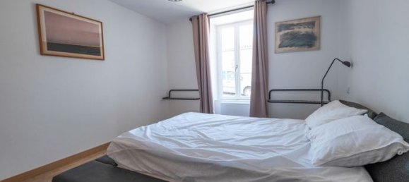 2 bedrooms House in Charente-Maritime, France No. 287645 5