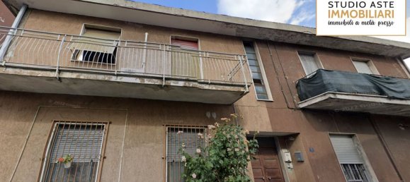 3 rooms Apartment in Nova Milanese, Italy No. 8254 2