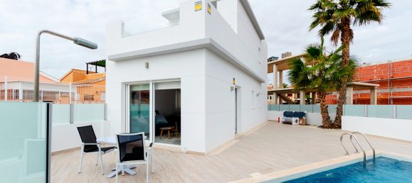 3 bedrooms Villa in Torrevieja, Spain No. 12519 6