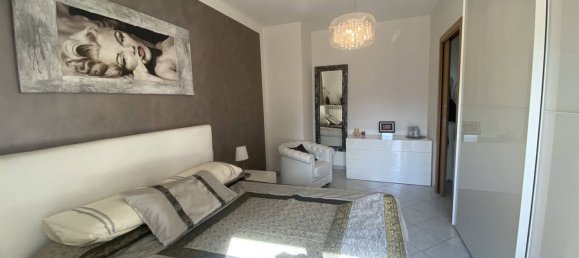 3 rooms Apartment in Castelfiorentino, Italy No. 153824 15