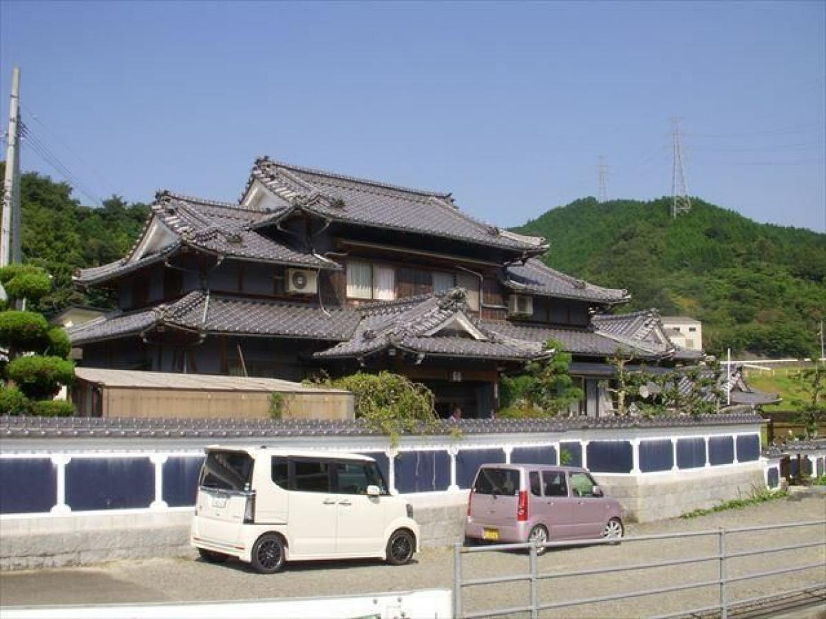 Casa T4 em Ehime, Japan N.º 9206