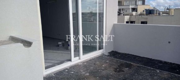 3 bedrooms Penthouse in Swatar, Malta No. 2230 10