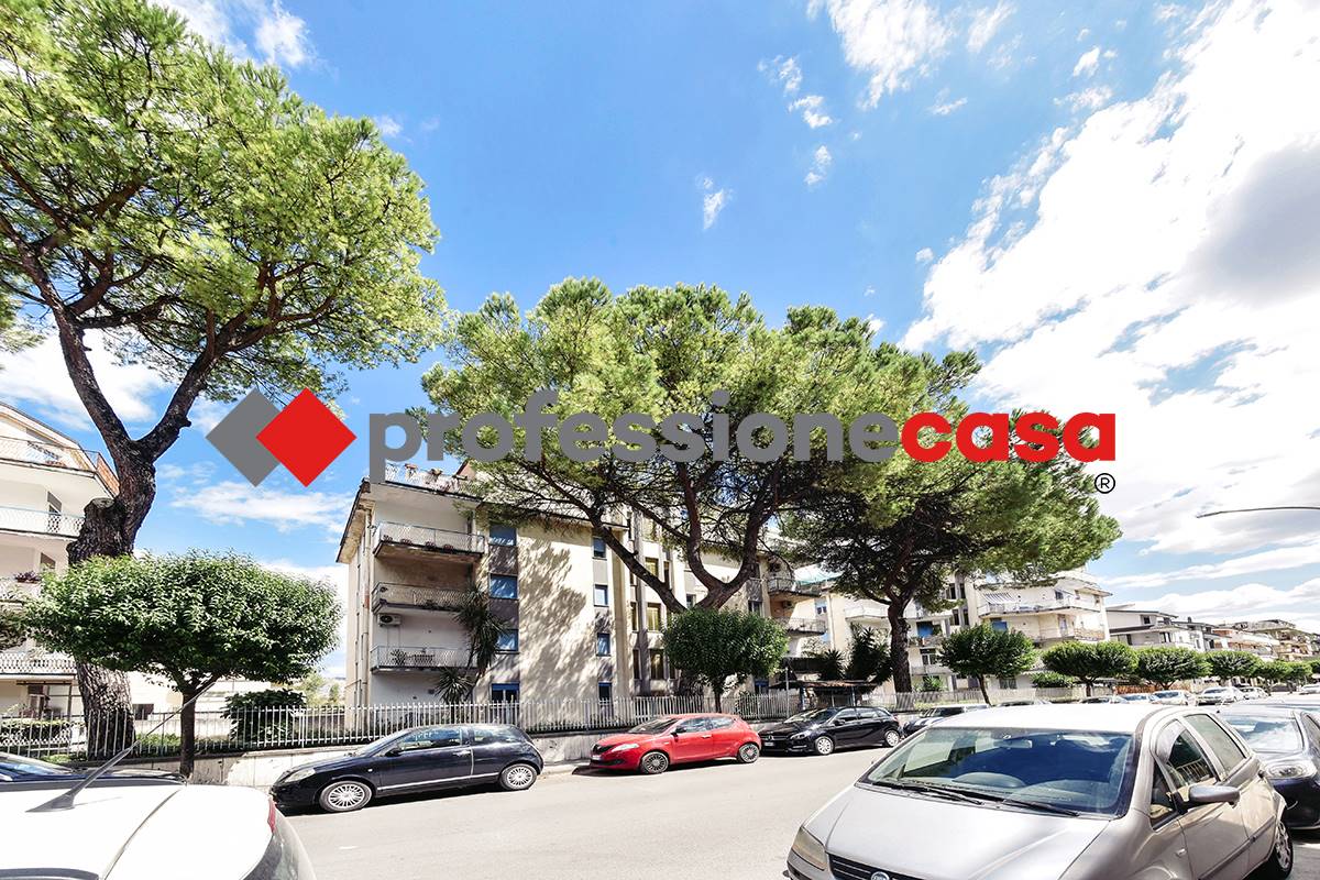 4 rooms Apartment in San Nicola la Strada, Italy No. 340936