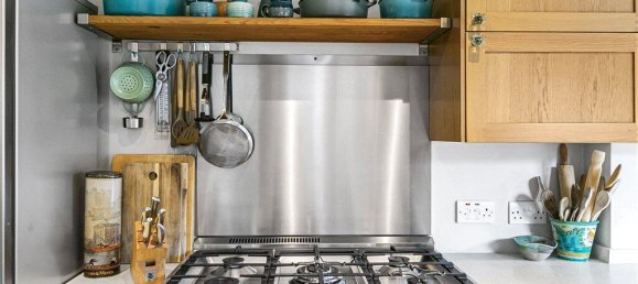 2 bedrooms House in Egham, United Kingdom No. 8640 54