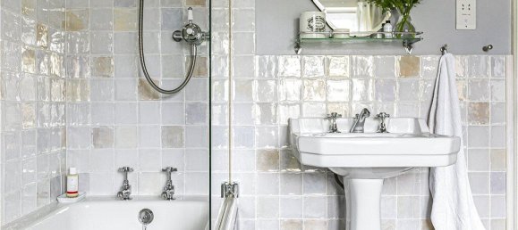 2 bedrooms House in Egham, United Kingdom No. 8640 2