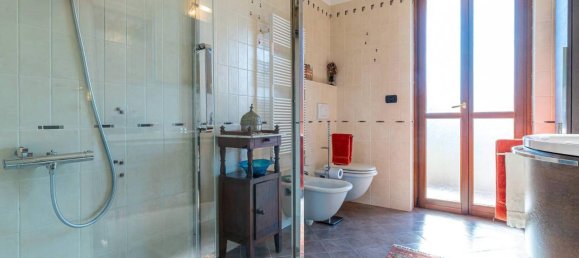 4 rooms Apartment in Ivrea, Italy No. 38164 16