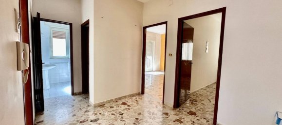 3 bedrooms Apartment in Canicattì, Italy No. 349596 3