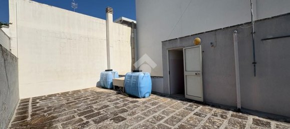 Квартира с 3 спальнями в Полиньяно а Маре, Италия № 342806 10