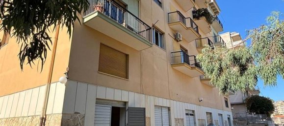 4 rooms Apartment in Caltanissetta, Italy No. 295710 31