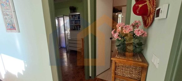 Apartamento de 5 habitaciónes en Bergeggi, Italy No. 39625 39