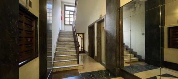 Apartamento de 2 dormitorios en Turin, Italy No. 355481 2