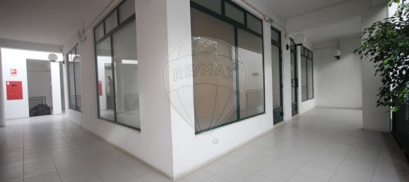 491m² Commercial property in Grandola, Portugal No. 88436 38
