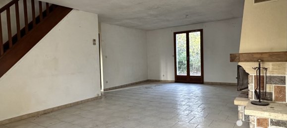 2 bedrooms House in Courtenay, France No. 56656 3