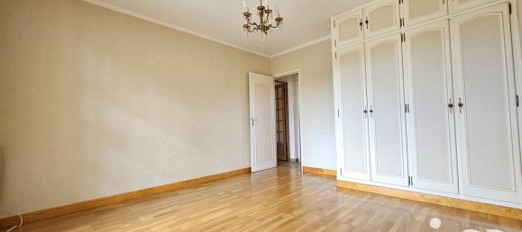 Casa de 3 dormitorios en Sully-sur-Loire, France No. 247529 5