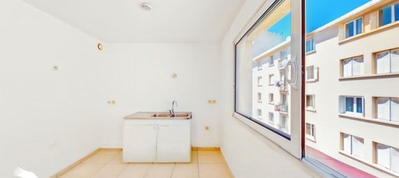 3 Schlafzimmer Doppelhaus in Marseille, France, Nr. 310781 10