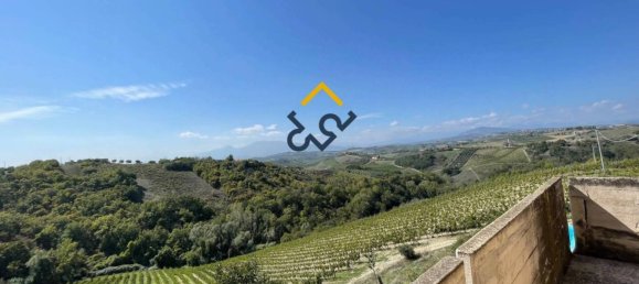 4 bedrooms House in Acquaviva Picena, Italy No. 17404 83