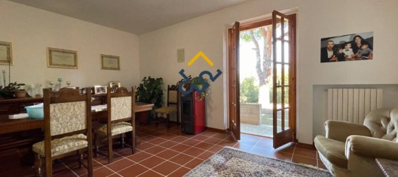 4 bedrooms House in Acquaviva Picena, Italy No. 17404 45