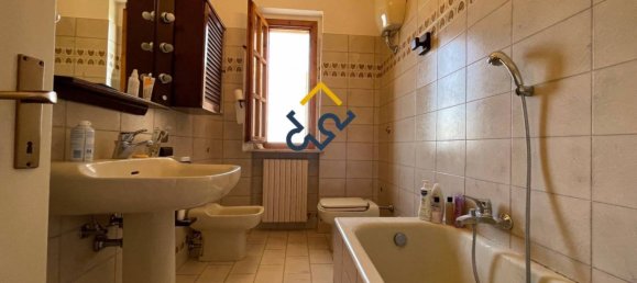 4 bedrooms House in Acquaviva Picena, Italy No. 17404 85