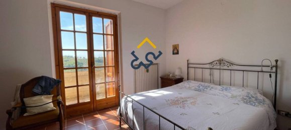 4 bedrooms House in Acquaviva Picena, Italy No. 17404 82