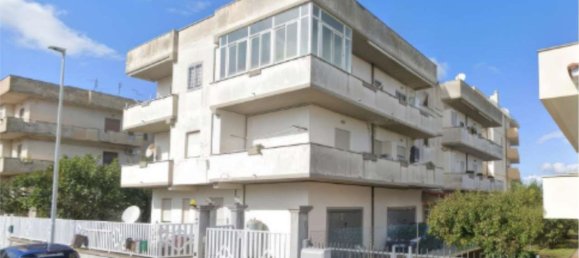 Квартира с 5 комнатами в Априлия, Италия № 181071 2