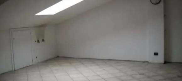 Apartamento de 4 divisões em Besana in Brianza, Italy N.º 3730 15