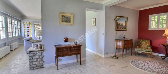 4 bedrooms House in Epernon, France No. 156525 7