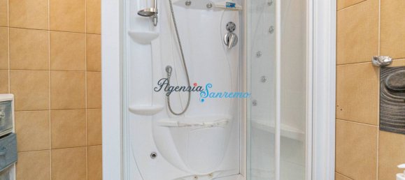 2 Schlafzimmer Wohnung in Sanremo, Italy, Nr. 11925 6