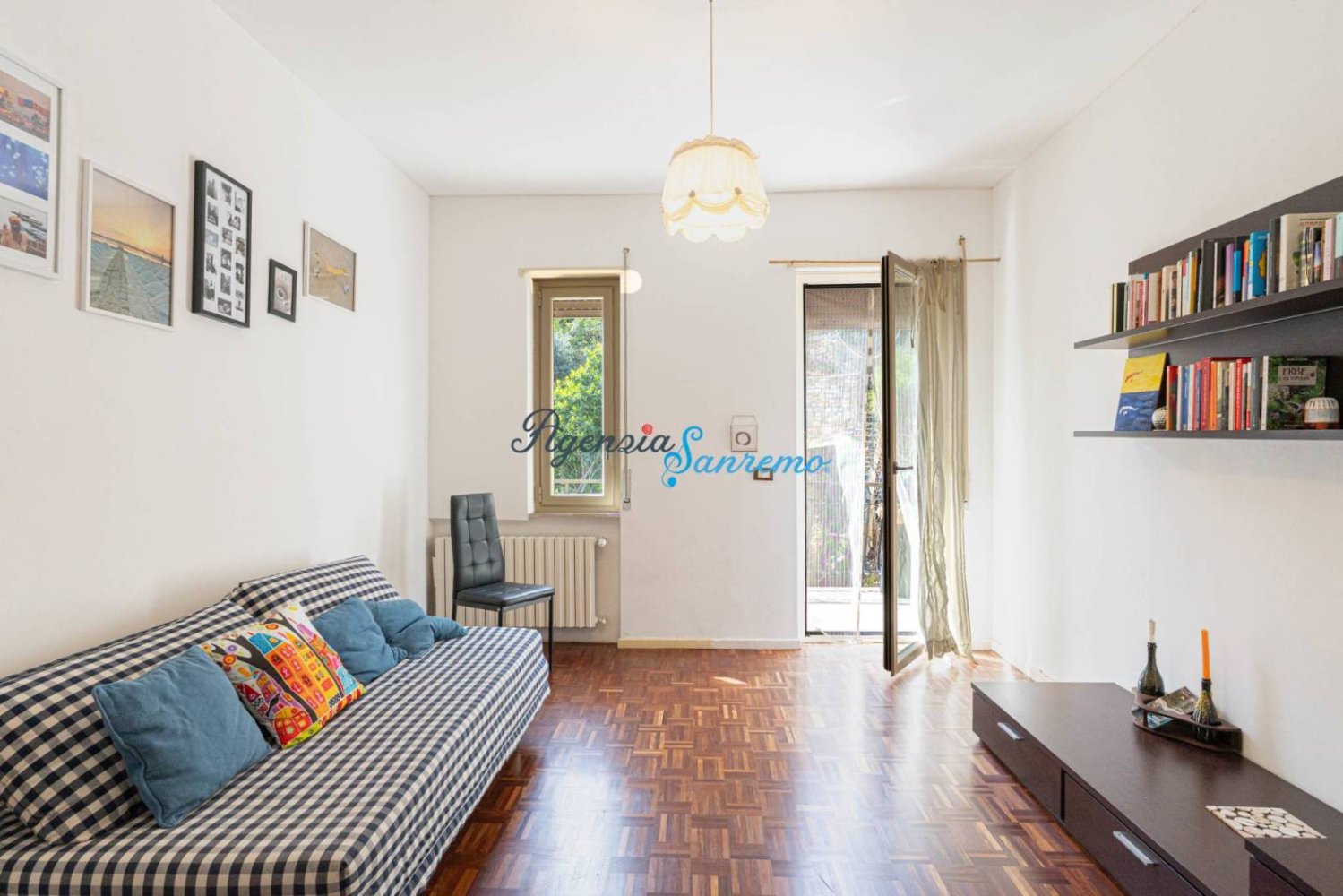 2 Schlafzimmer Wohnung in Sanremo, Italy, Nr. 11925