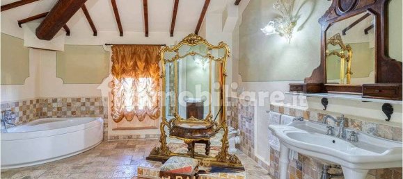 19 غرف نوم فيلا في Foiano della Chiana, Italy رقم 63198 46