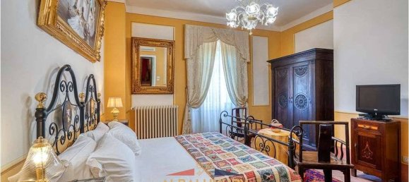 19 غرف نوم فيلا في Foiano della Chiana, Italy رقم 63198 17