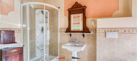 19 غرف نوم فيلا في Foiano della Chiana, Italy رقم 63198 35