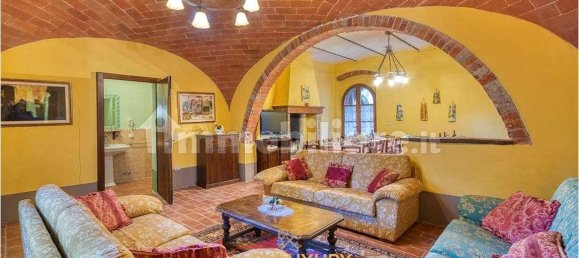 19 غرف نوم فيلا في Foiano della Chiana, Italy رقم 63198 13