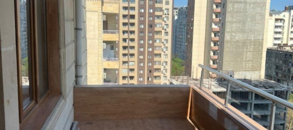 Apartamento de 3 dormitorios en Baku, Azerbaijan No. 2160 3