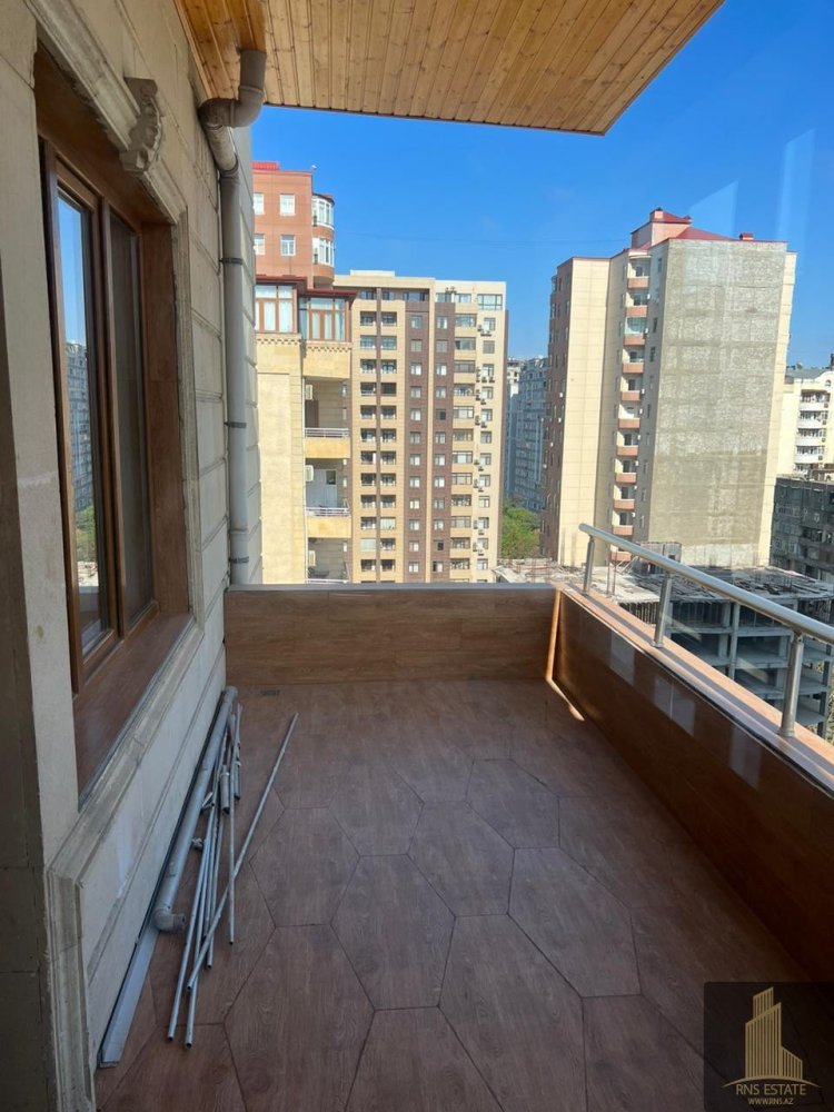 Apartamento de 3 dormitorios en Baku, Azerbaijan No. 2160
