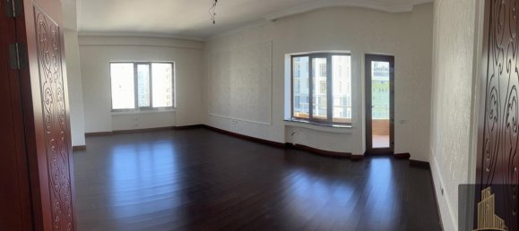 Apartamento de 3 dormitorios en Baku, Azerbaijan No. 2160 6