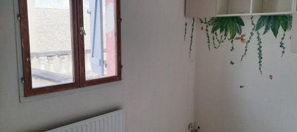 Дом с 2 спальнями в Нёйи-Плезанс, Франция № 145064 8