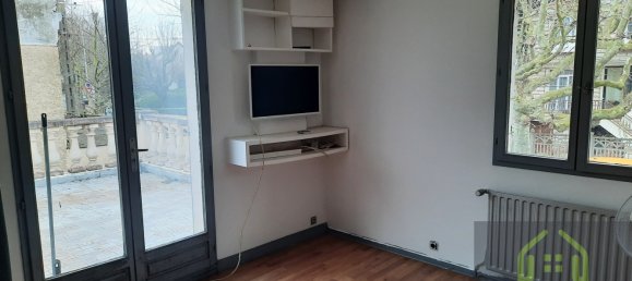 Дом с 2 спальнями в Нёйи-Плезанс, Франция № 145064 10