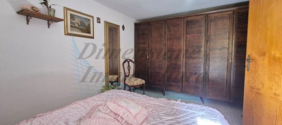 3-salle Appartement à Rosignano Marittimo, Italy No. 161824 16