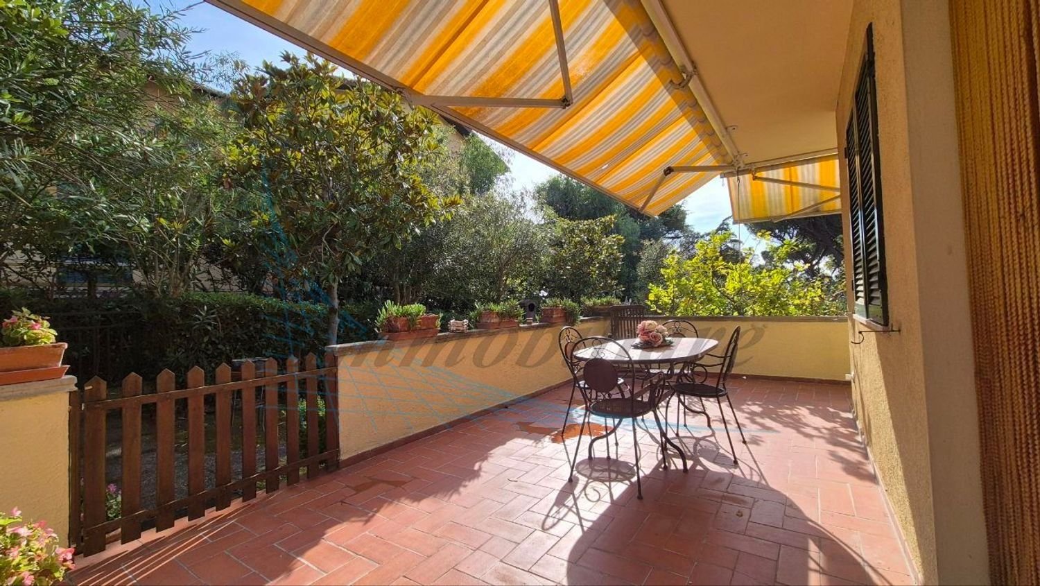 3-salle Appartement à Rosignano Marittimo, Italy No. 161824