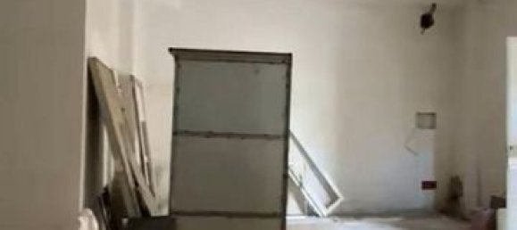 140m² Commercial property in Santa Cruz de Tenerife, Spain No. 180420 2